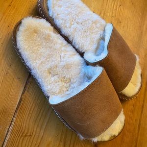 LLBean Sherpa slippers size 9 never worn